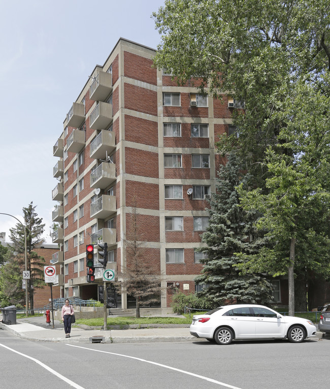 Habitations Lenoir-Saint-Henri in Montréal, QC - Building Photo - Building Photo