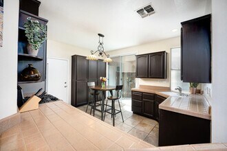 213 Pacific Oak Ct in Folsom, CA - Building Photo - Building Photo