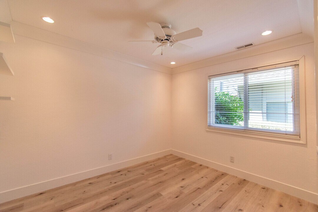 5621 Bluegrass Ln in San Jose, CA - Building Photo