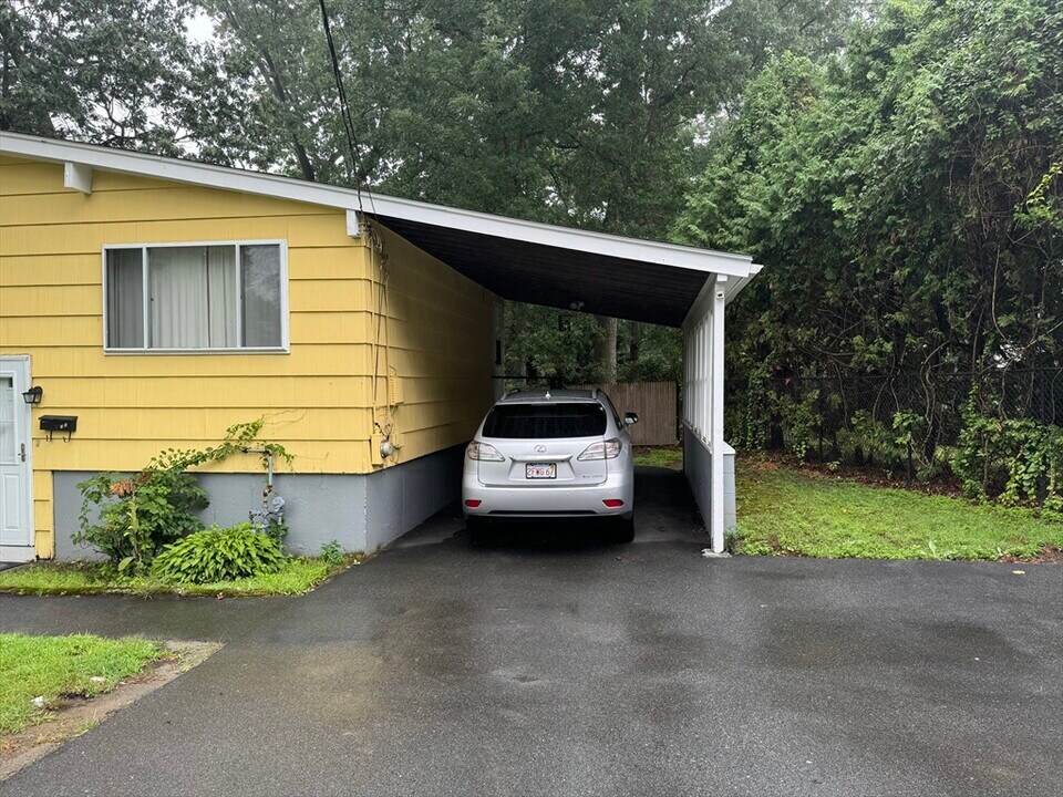 238 N Main St in Natick, MA - Building Photo