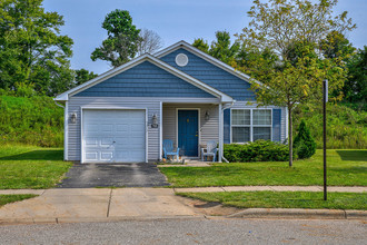 Troon Crossing in Zanesville, OH - Building Photo - Building Photo