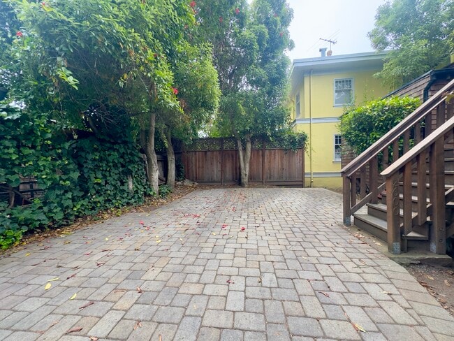 property at 2600 Derby St