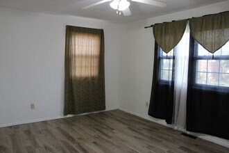 711 Hardwick Pl in York, PA - Building Photo - Building Photo