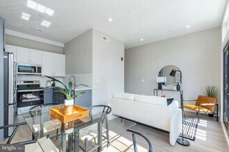 3919 Ridge Ave in Philadelphia, PA - Building Photo - Building Photo