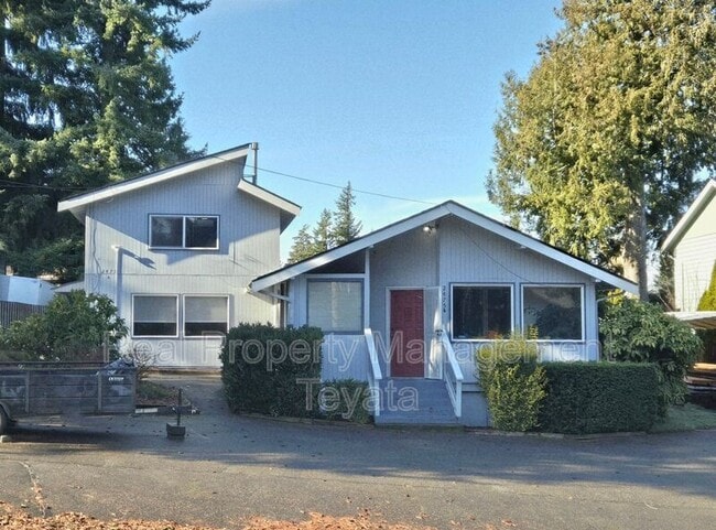 property at 2475 Yew Street Rd