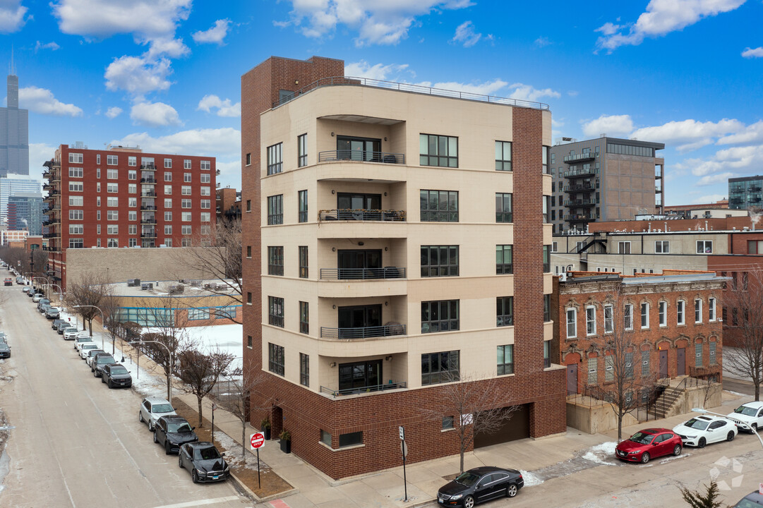 1259 W Adams St in Chicago, IL - Building Photo