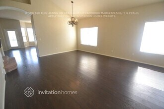 7447 W Trails Dr in Glendale, AZ - Building Photo - Building Photo