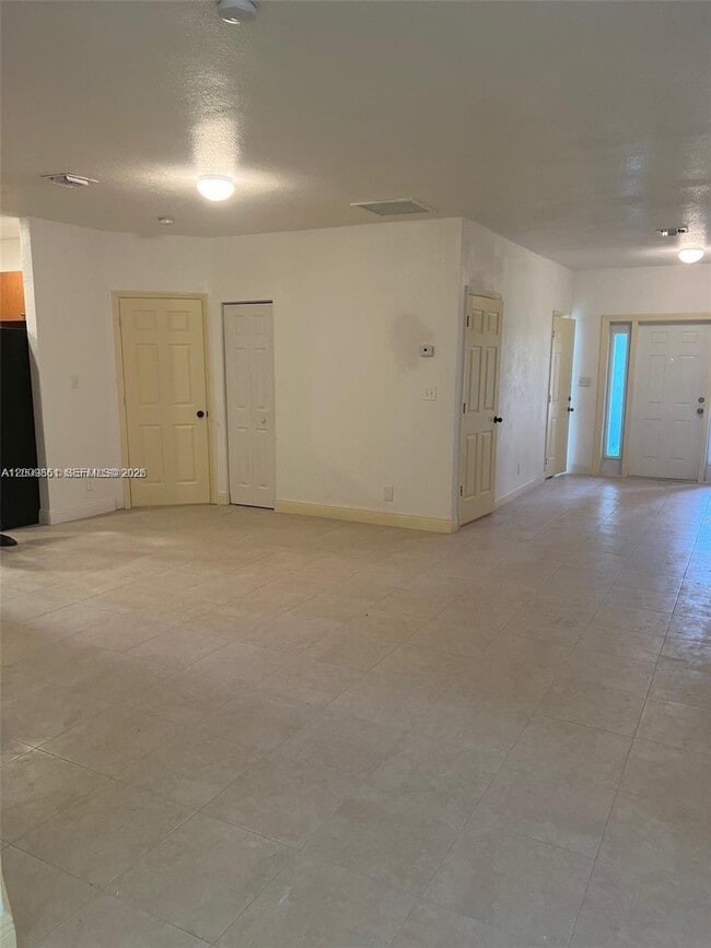 2637 NW 9th Ct in Pompano Beach, FL - Building Photo - Building Photo