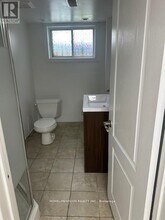 2221 Kennedy Rd in Toronto, ON - Building Photo - Building Photo