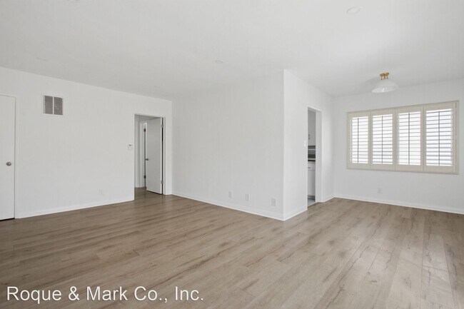 943 6th St in Santa Monica, CA - Building Photo - Building Photo