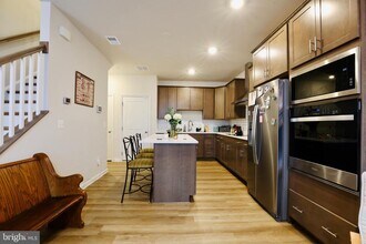 773 Mount Airy Ter NE in Leesburg, VA - Building Photo - Building Photo