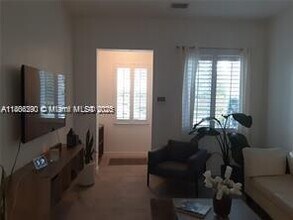 17606 SW 149th Pl in Miami, FL - Building Photo - Building Photo