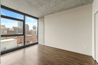 747 S Clark St in Chicago, IL - Building Photo - Building Photo