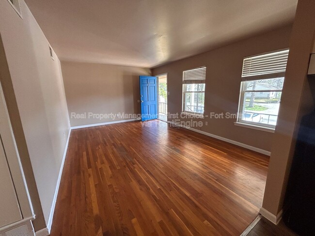 2301 S V St, Unit 7 in Fort Smith, AR - Building Photo - Building Photo