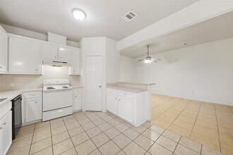 5502 Finch St in Houston, TX - Building Photo - Building Photo