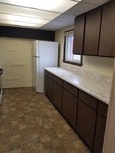 2752 University Ave in Morgantown, WV - Foto de edificio - Building Photo