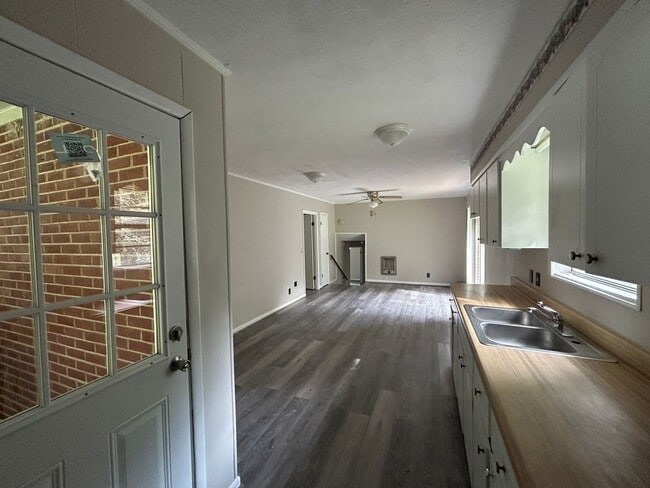 310 W 6th St in Oxford, AL - Building Photo - Building Photo