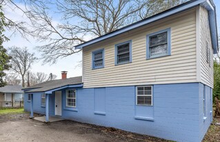 1941 Clements Ave in North Charleston, SC - Building Photo