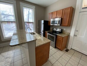 885 Dennison Ave in Columbus, OH - Building Photo - Building Photo