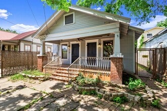 405 James St, Unit 2 in Houston, TX - Building Photo - Building Photo