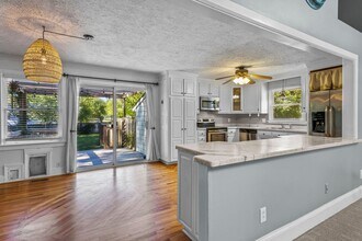 2328 Ravenhill Dr in Raleigh, NC - Building Photo - Building Photo
