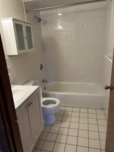 43 Johnson Pl in Newton, MA - Building Photo - Building Photo
