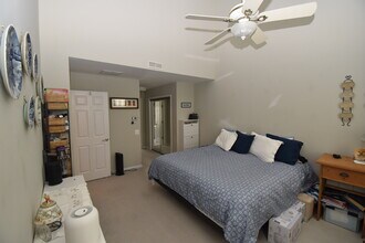 6005 Ricketts Walk in Alexandria, VA - Building Photo - Building Photo