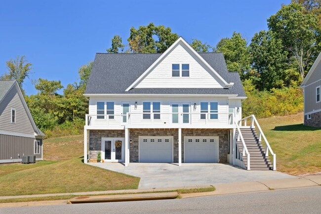 43 Mcilwee Ln in Staunton, VA - Building Photo - Building Photo