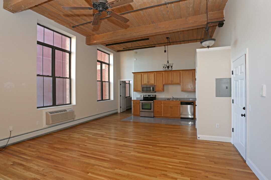 Franklin View Terrace in Syracuse, NY - Building Photo