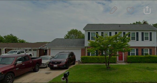 property at 224 Commodore Dr