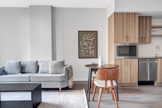 1122 N Hudson St in Arlington, VA - Building Photo - Building Photo