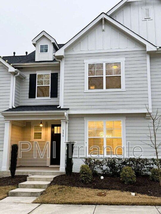 156 Etteinne Garden Ln in Wake Forest, NC - Building Photo