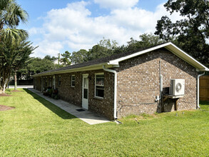 2133 Pierpont Ave in Charleston, SC - Building Photo - Building Photo