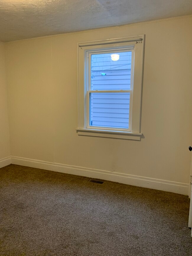 1353 Hertel Ave, Unit 2 in Buffalo, NY - Building Photo - Building Photo