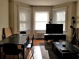 16 Euston St, Unit 3 in Brookline, MA - Building Photo