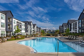 Elan Brookwood in Austell, GA - Foto de edificio - Building Photo