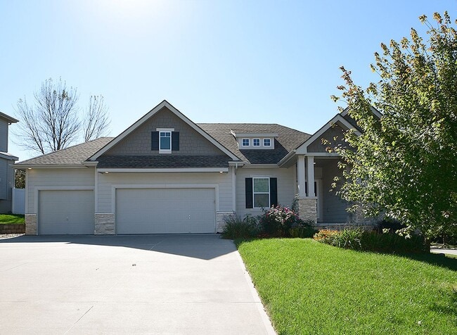 property at 19527 Shadow Ridge Dr