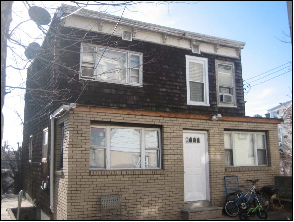 421 13th St in Union City, NJ - Building Photo