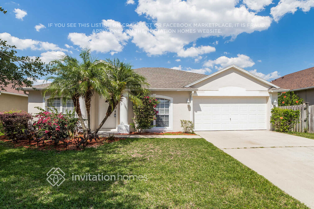 1507 Nestlewood Trail in Orlando, FL - Foto de edificio
