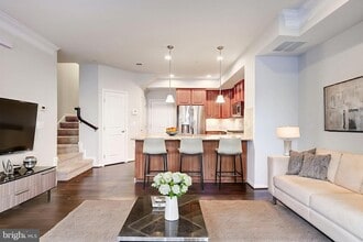 451 Kornblau Terrace SE, Unit 2426-2331 in Leesburg, VA - Building Photo - Building Photo