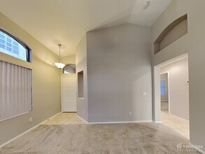 1335 W Wahalla Ln in Phoenix, AZ - Building Photo - Building Photo