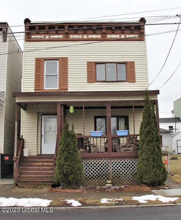 80 Breslin Ave in Cohoes, NY - Building Photo