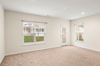 214 Tanner Ln in Glen Burnie, MD - Foto de edificio - Building Photo