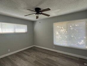6434 Shirley Ave in Reseda, CA - Building Photo - Interior Photo