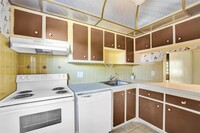 1030 Country Club Dr in Margate, FL - Building Photo - Building Photo