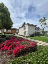 25885 Trabuco Rd in Lake Forest, CA - Building Photo - Building Photo