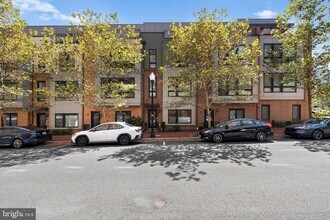 428 Stabler Ln in Alexandria, VA - Building Photo - Building Photo
