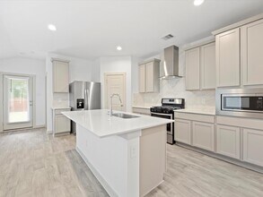 12733 Ermine St in Houston, TX - Building Photo - Building Photo