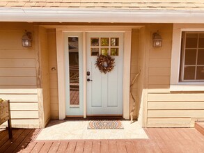 14002 Hemlock Dr in Penn Valley, CA - Building Photo - Building Photo
