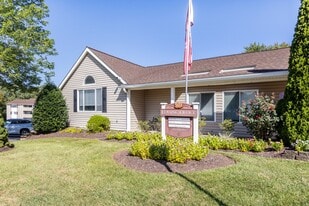 Maplewood Park in Manassas, VA - Building Photo